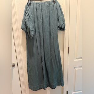 Easel Teal Garment
